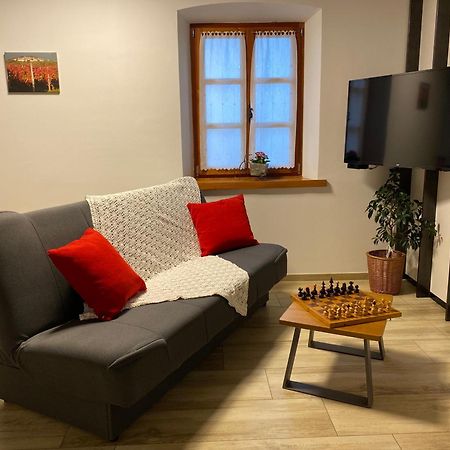 Apartmaji In Sobe Odlicna Hisa Штаньел Экстерьер фото