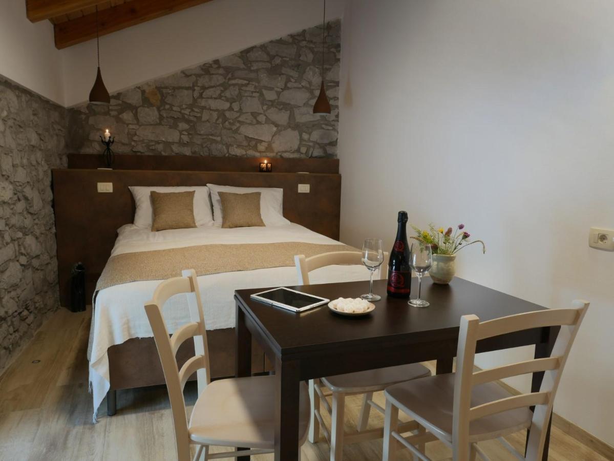 Apartmaji In Sobe Odlicna Hisa Штаньел Экстерьер фото