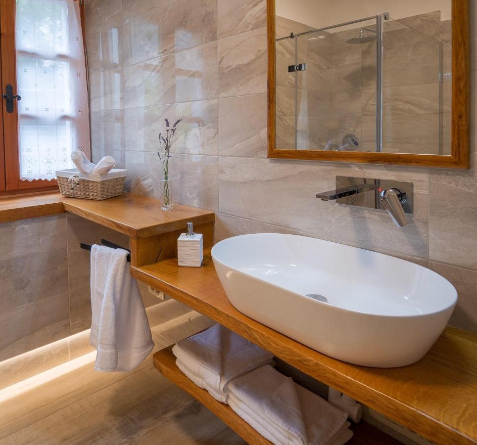 Apartmaji In Sobe Odlicna Hisa Штаньел Экстерьер фото