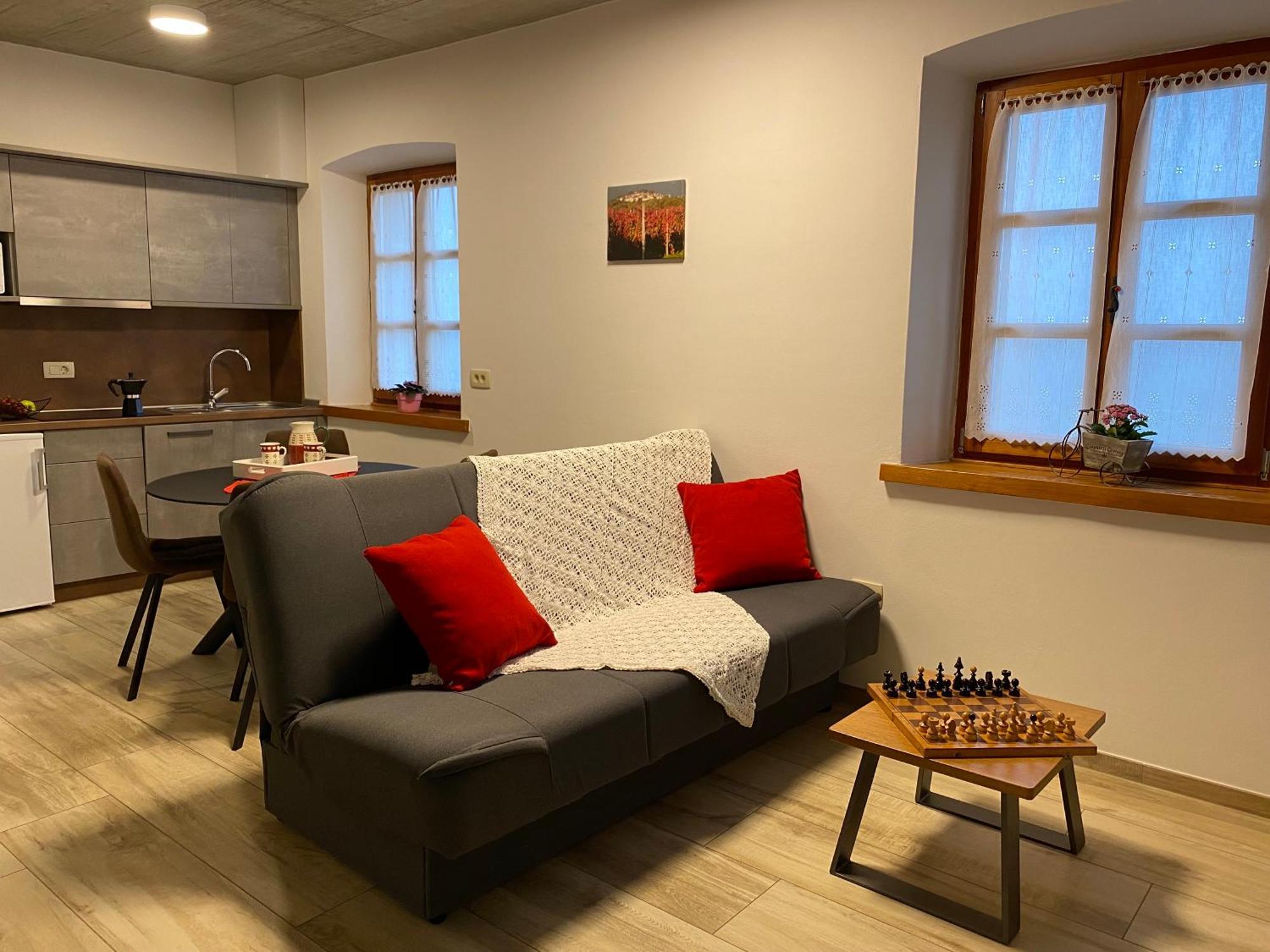 Apartmaji In Sobe Odlicna Hisa Штаньел Экстерьер фото