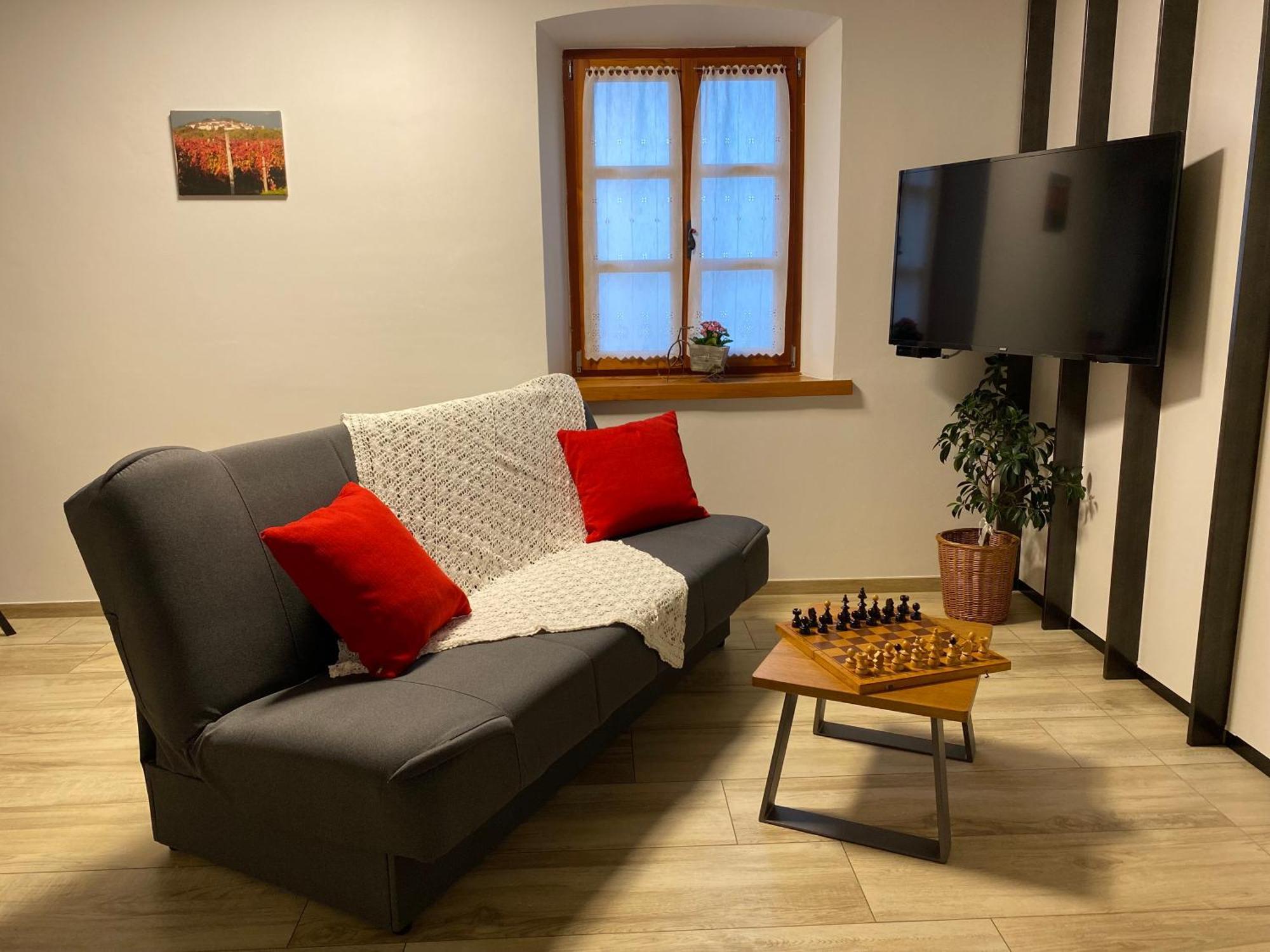 Apartmaji In Sobe Odlicna Hisa Штаньел Экстерьер фото